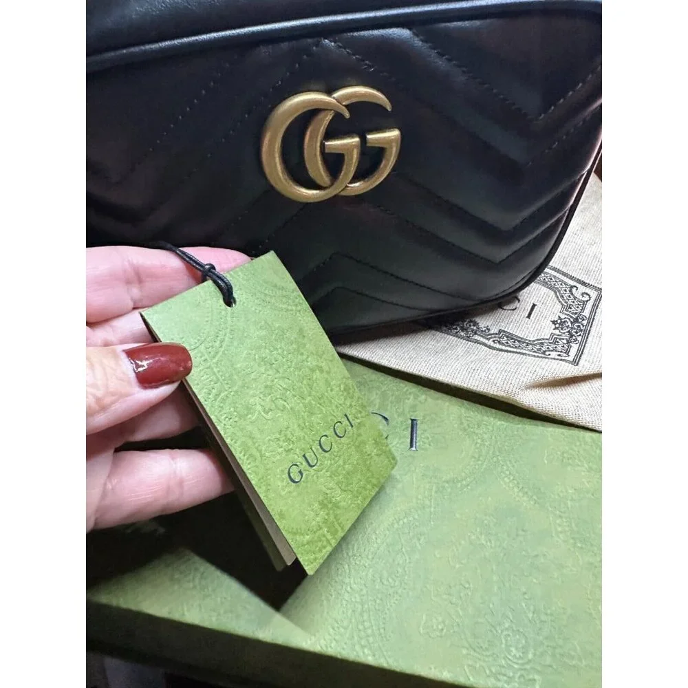 GUCCI GG MARMONT Crossbody Black with Gold Small Leather - Picture 3 of 10